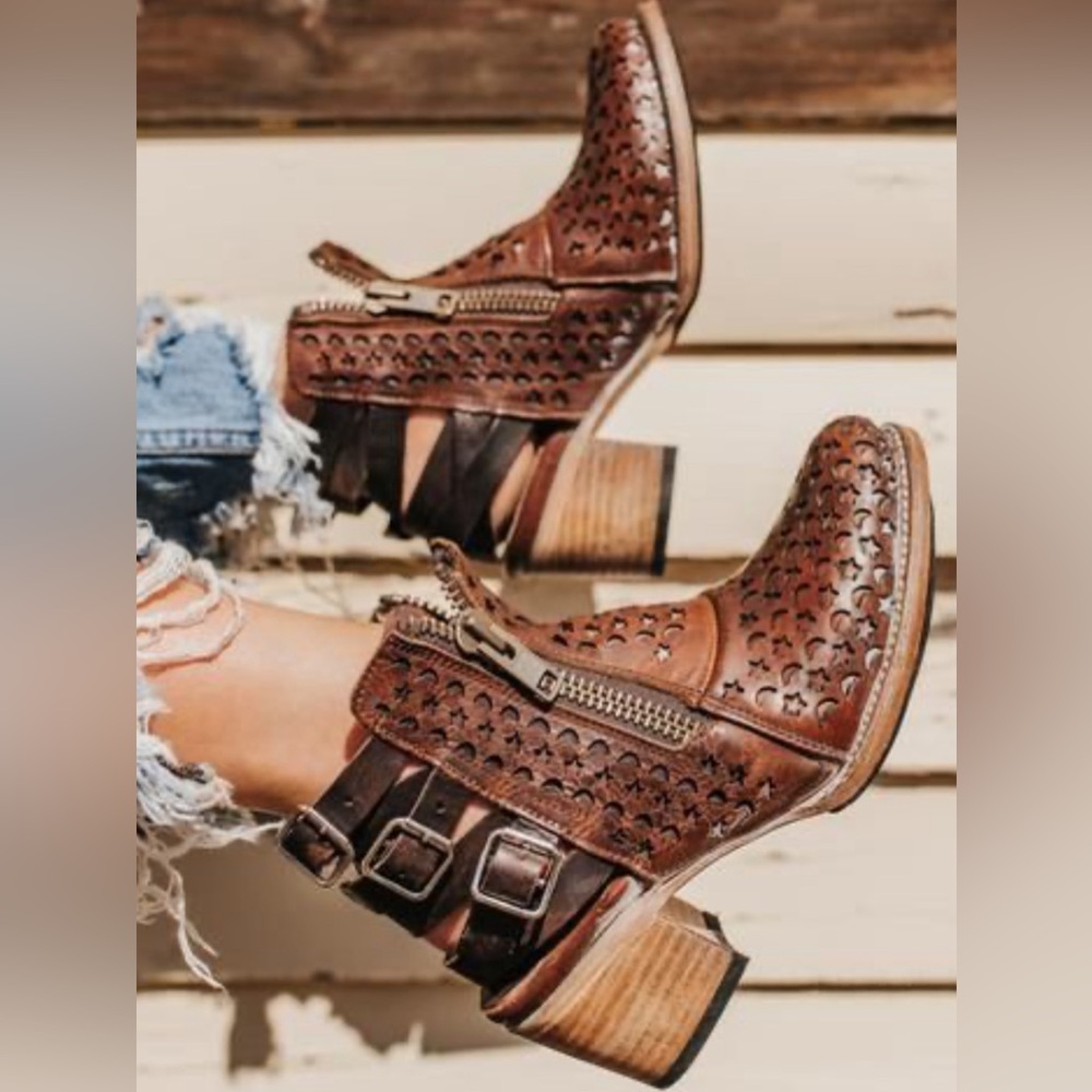 New Freebird By Steven Dahlia Ankle Boots